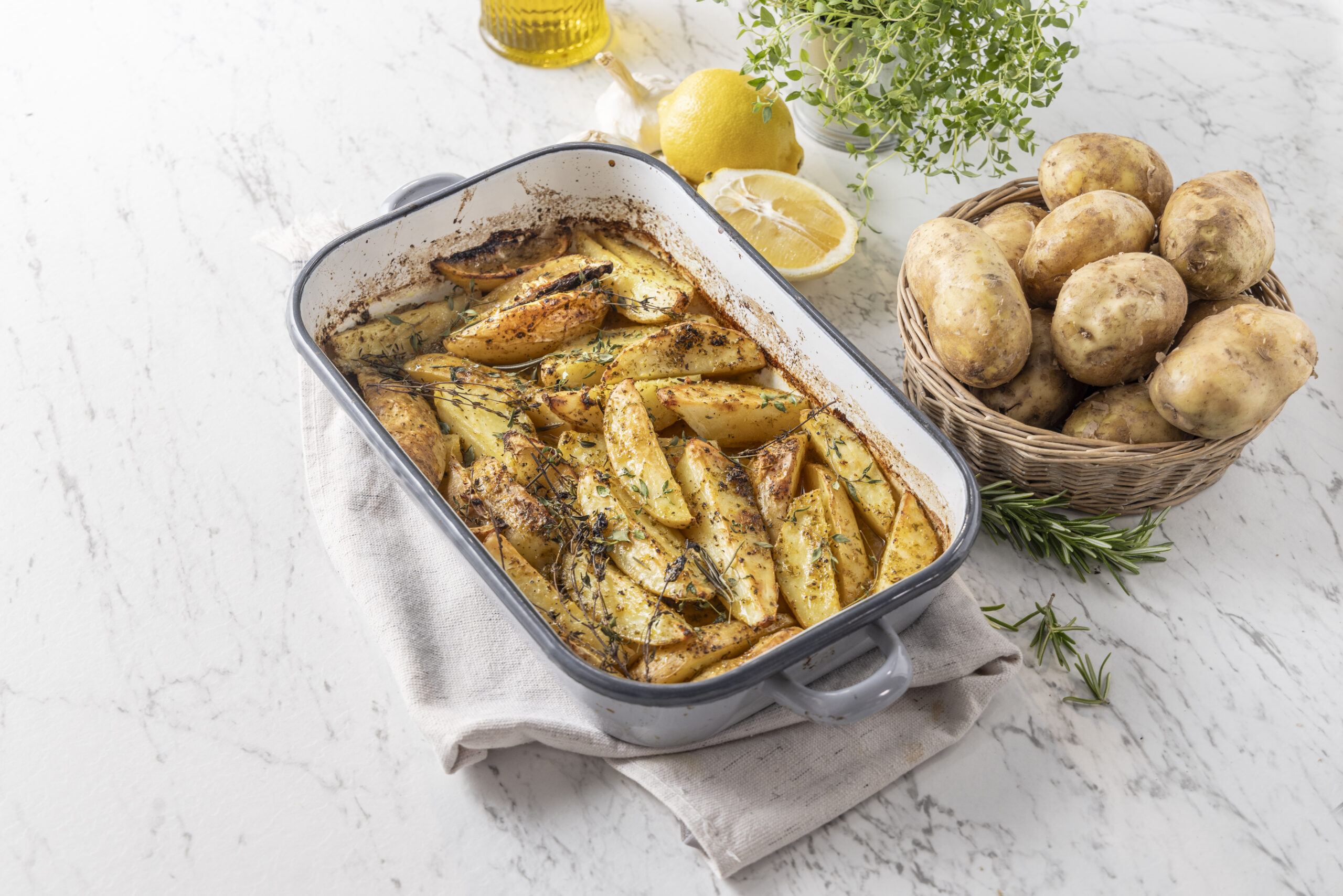 Greek Lemon & Garlic Roasted Potatoes
